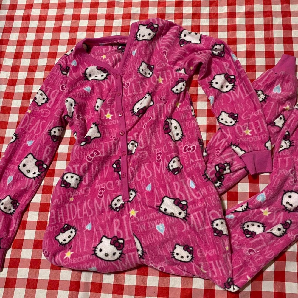 Hello kitty onesie
